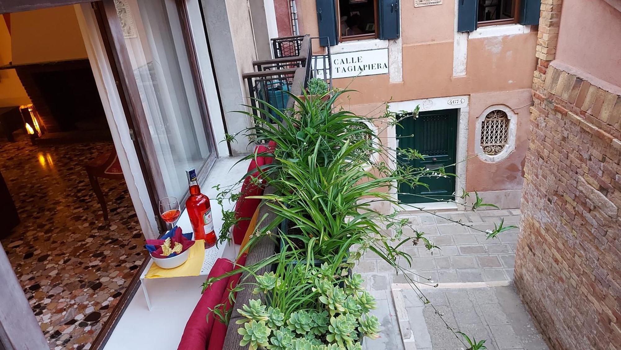 Antico Rio Acqua Dolce Apartment Венеция Екстериор снимка